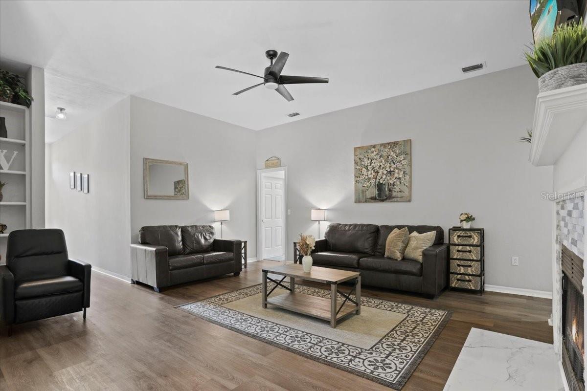 SUMMIT OAKS UNIT II - Residential