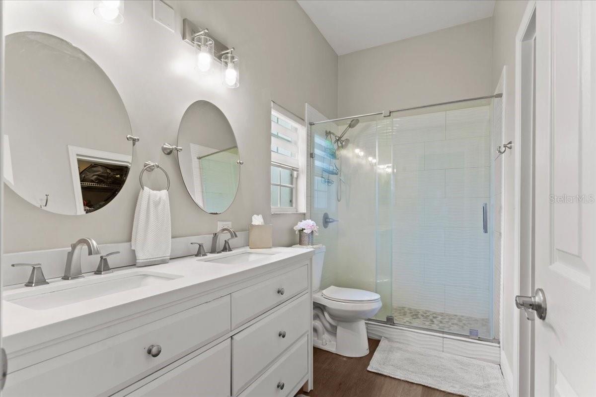 SUMMIT OAKS UNIT II - Residential