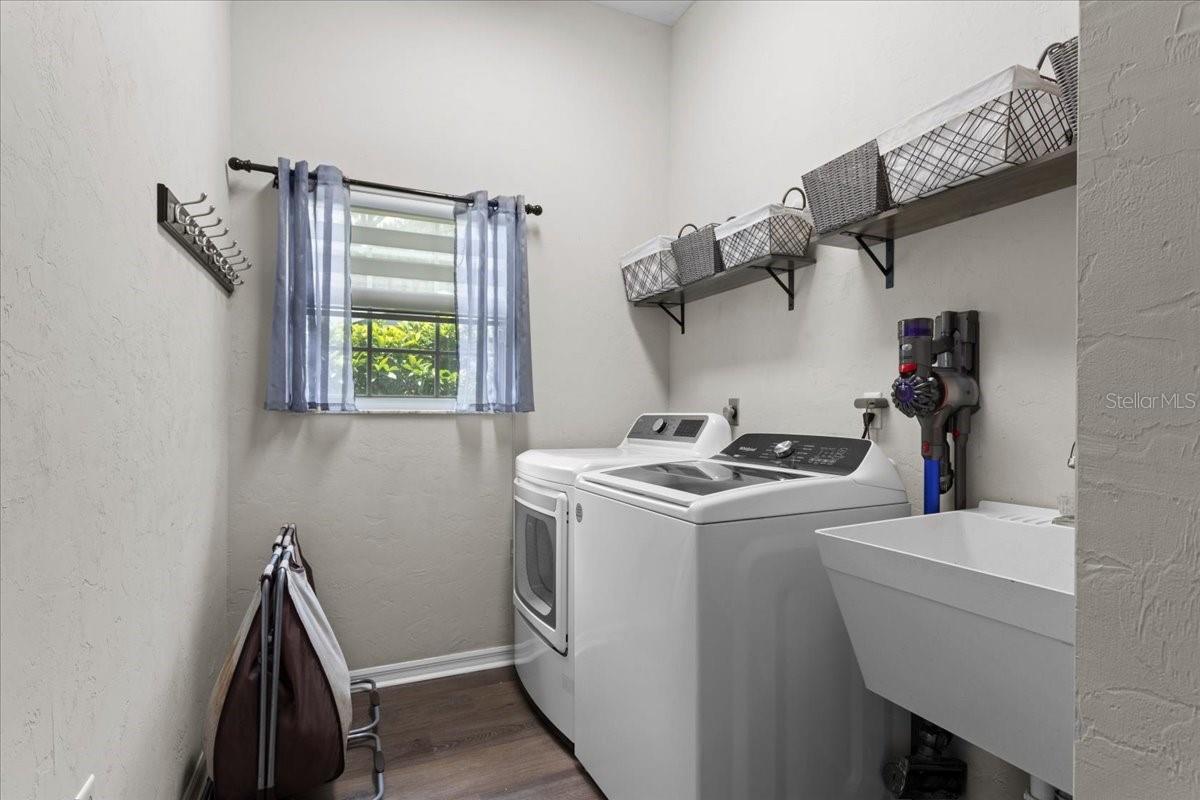 SUMMIT OAKS UNIT II - Residential