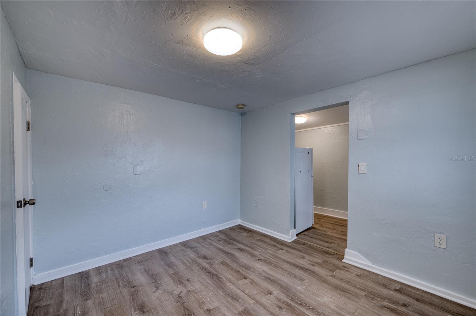FAIRVIEW PARK - Commercial Sale