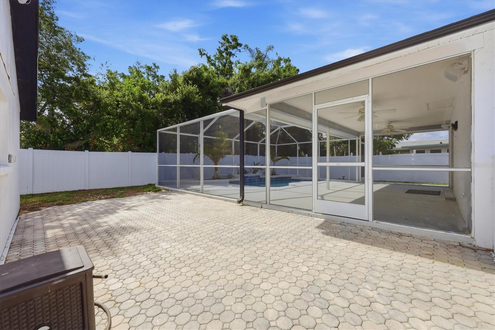 GREEN ACRES - Residential