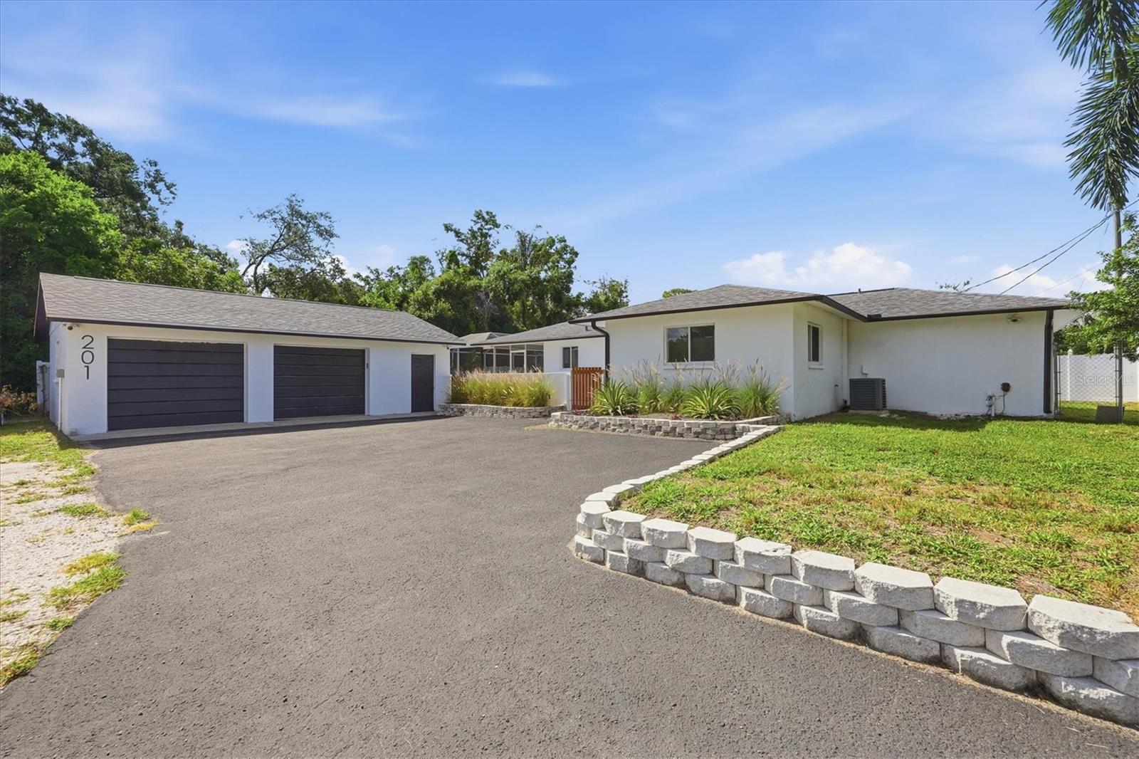 GREEN ACRES - Residential