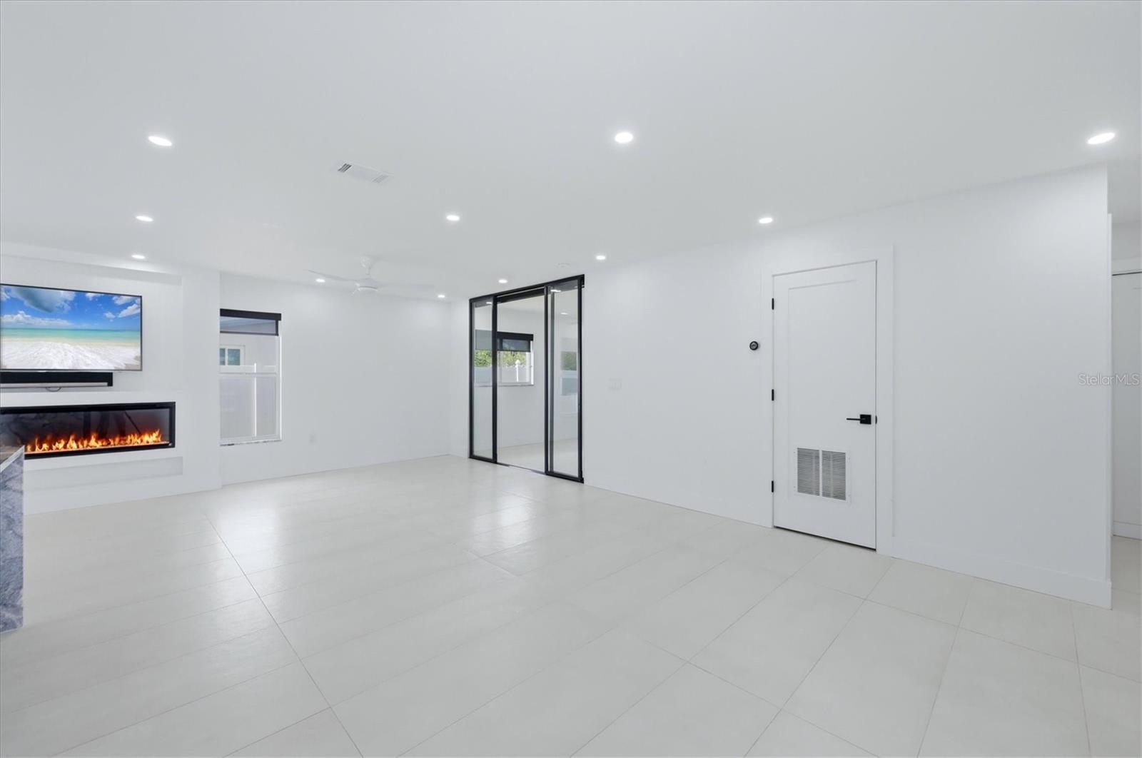 GREEN ACRES - Residential