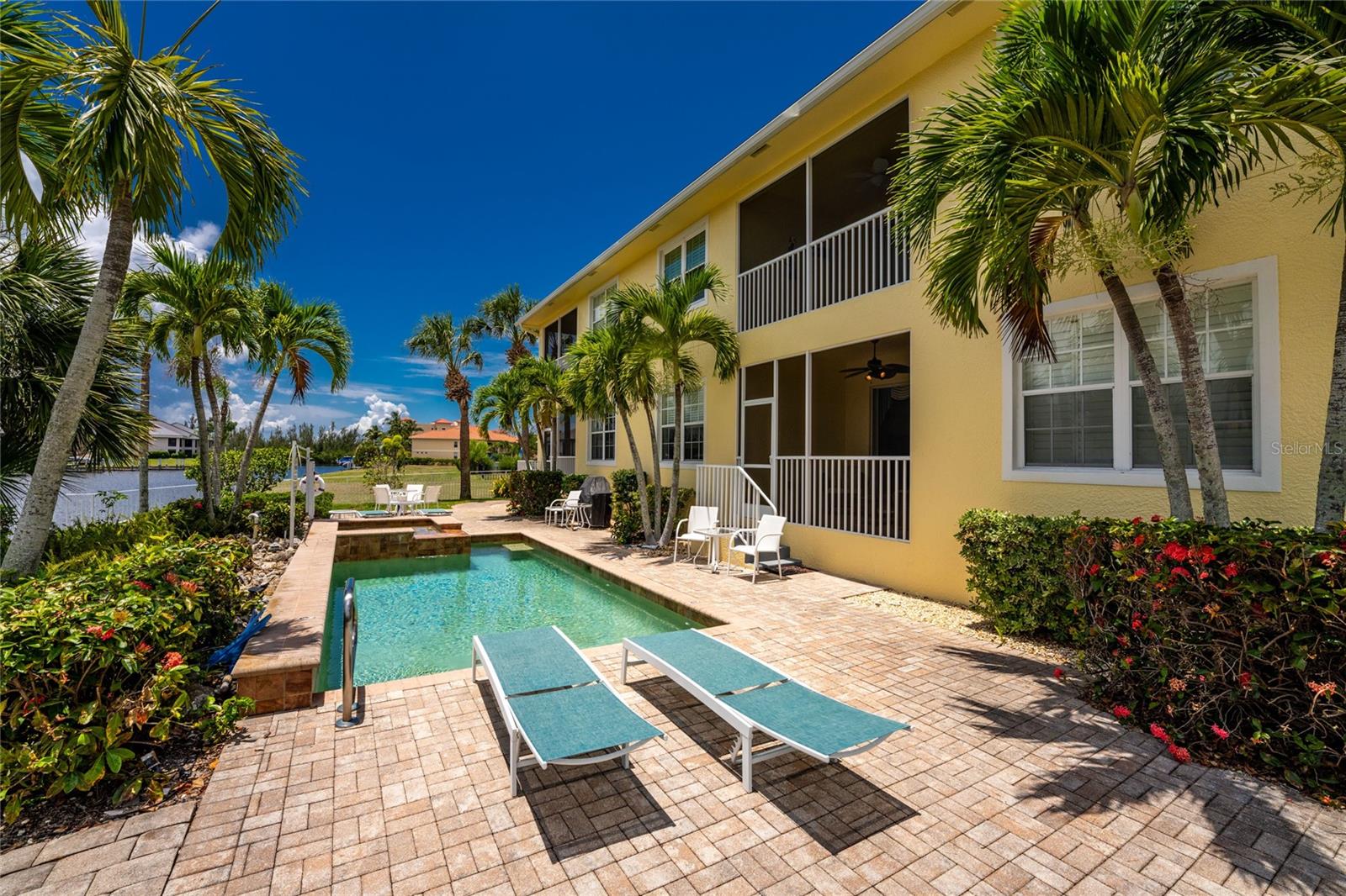 SAVANNA BAY CONDO - Residential