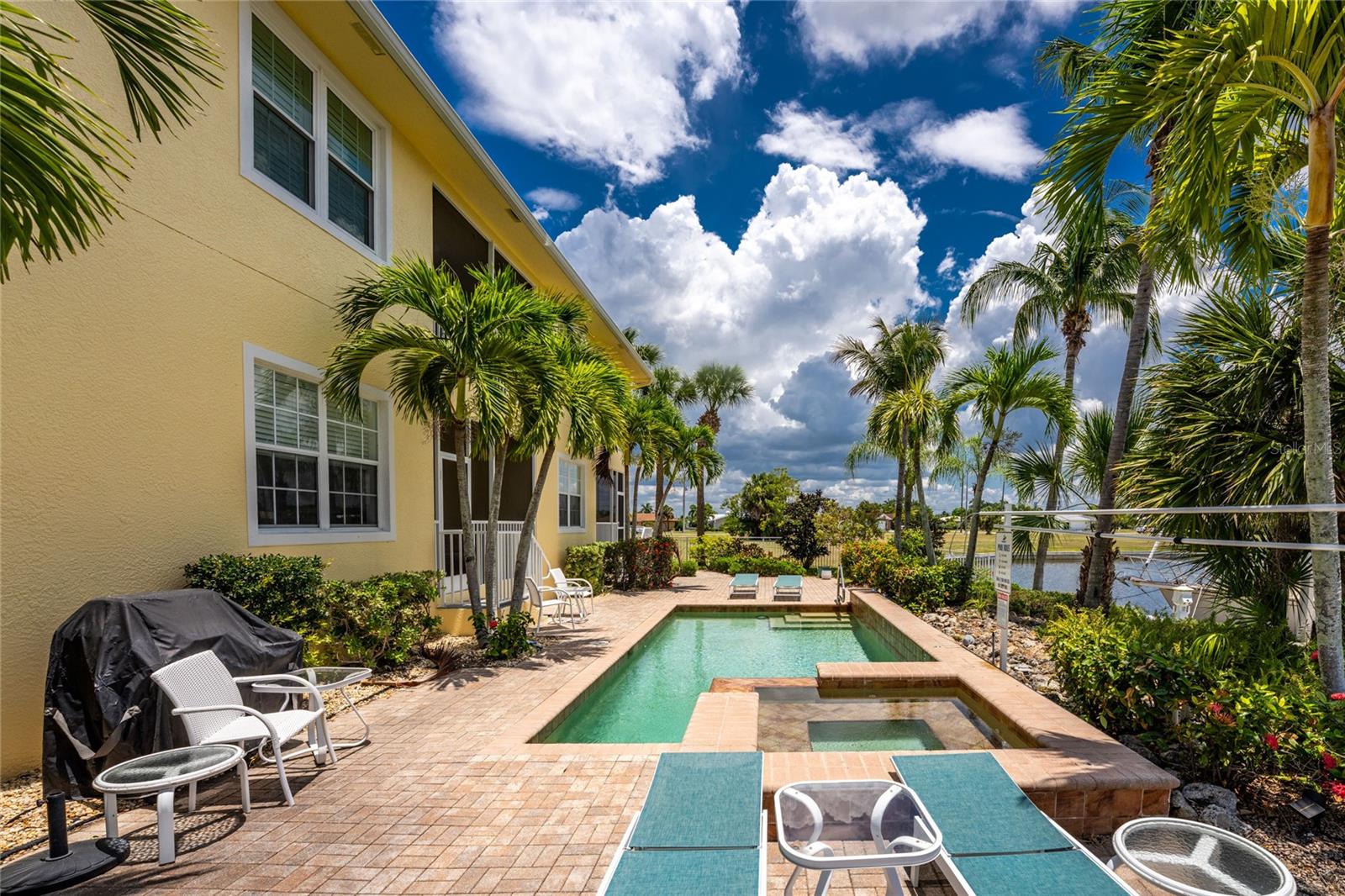 SAVANNA BAY CONDO - Residential