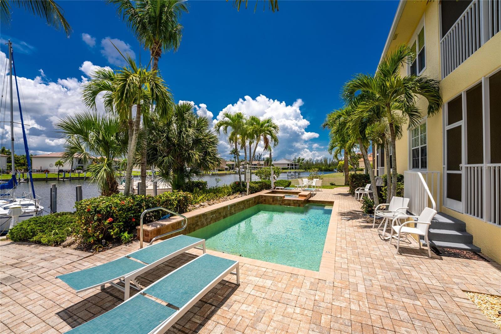 SAVANNA BAY CONDO - Residential