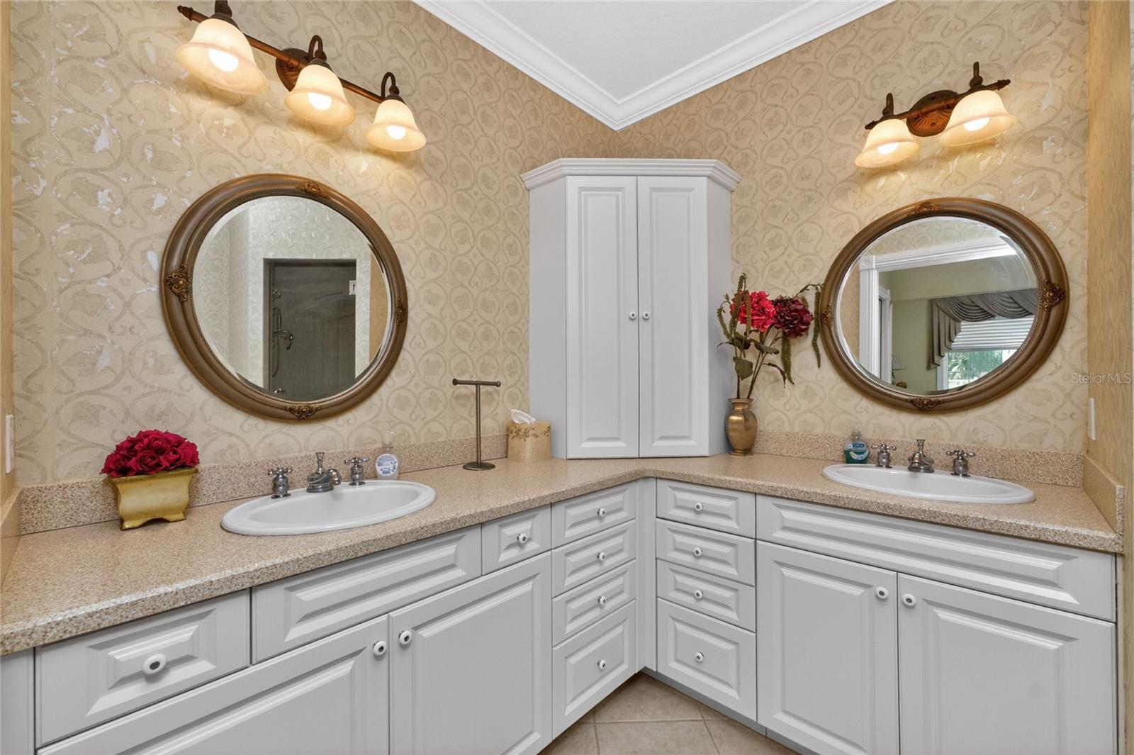 SAVANNA BAY CONDO - Residential