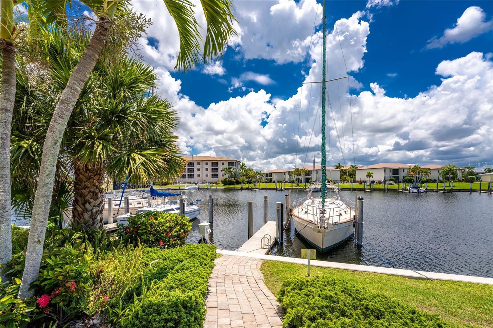 SAVANNA BAY CONDO - Residential