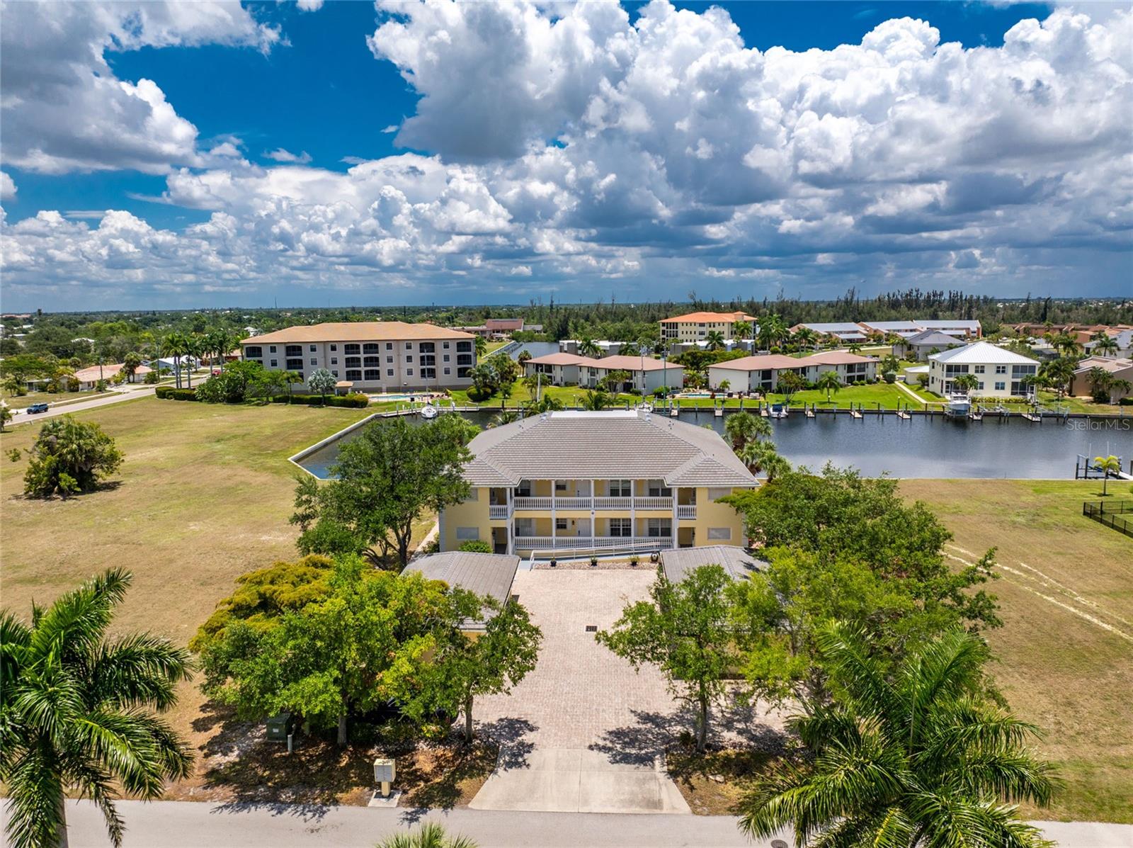 SAVANNA BAY CONDO - Residential