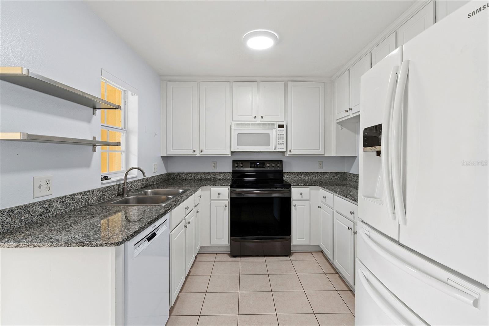 COQUINA KEY TWNHMS - Residential
