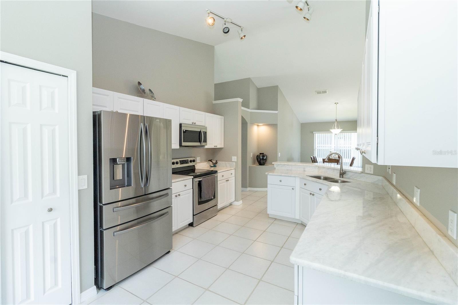 EAGLE POINTE PH 3 - Residential