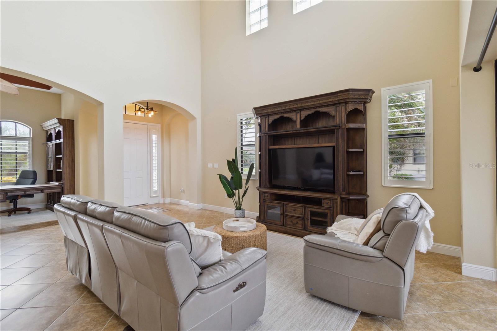 WILLOW CHASE - Residential