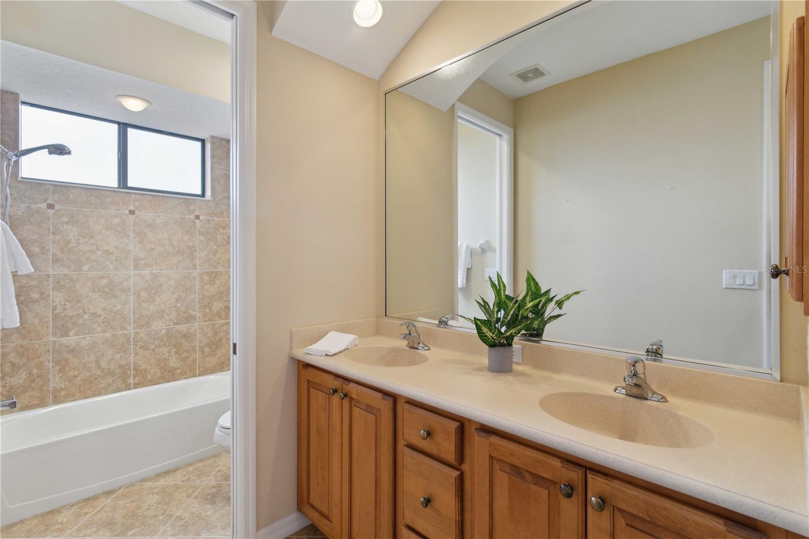 WILLOW CHASE - Residential
