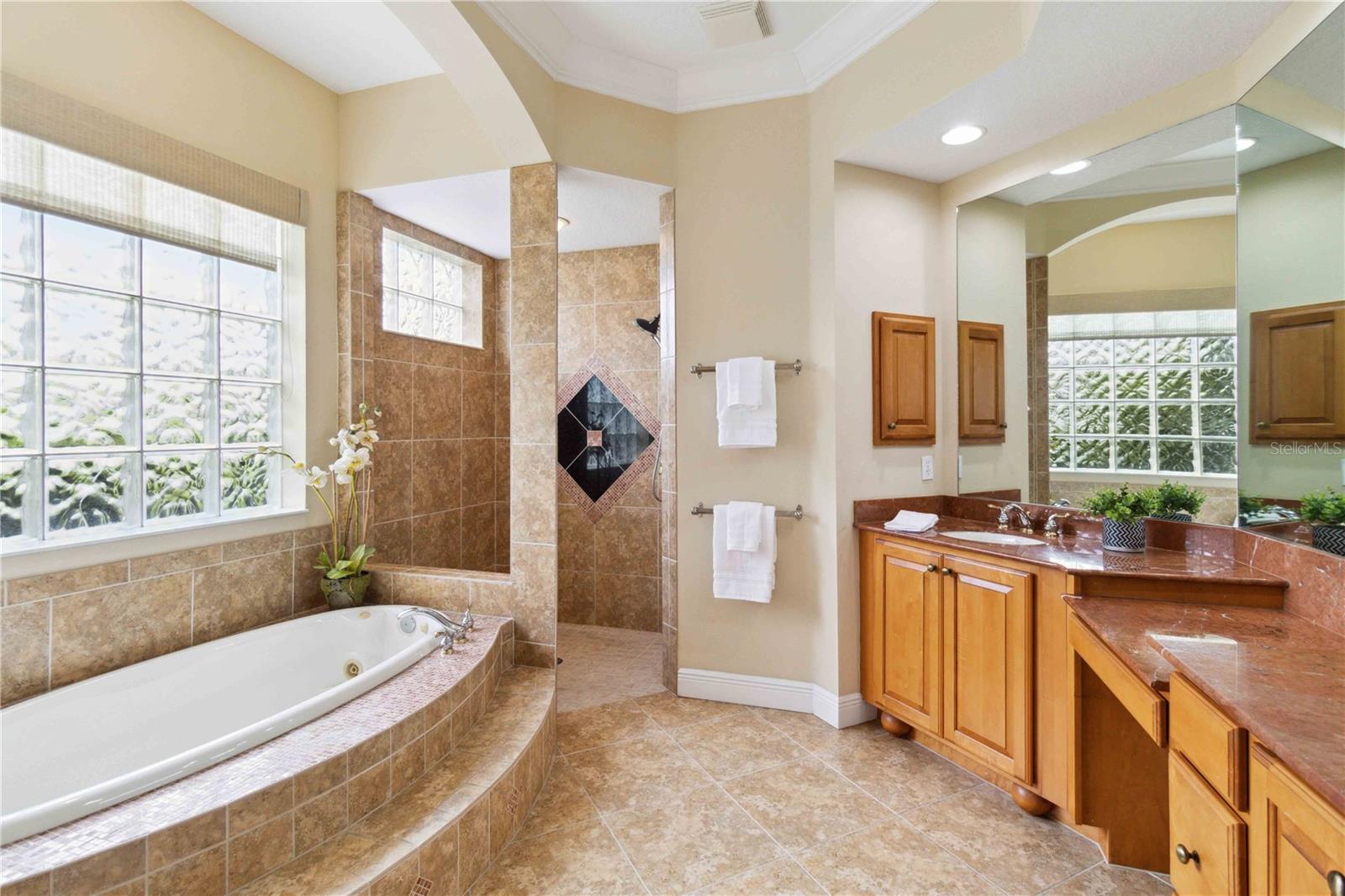 WILLOW CHASE - Residential