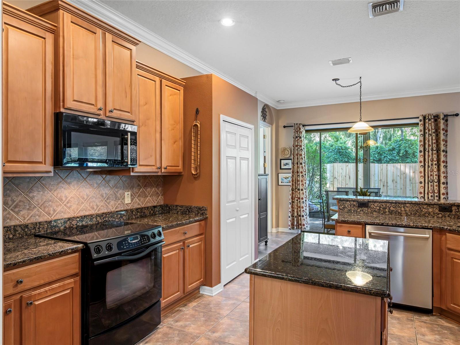WESTLAKE ESTATES - Residential