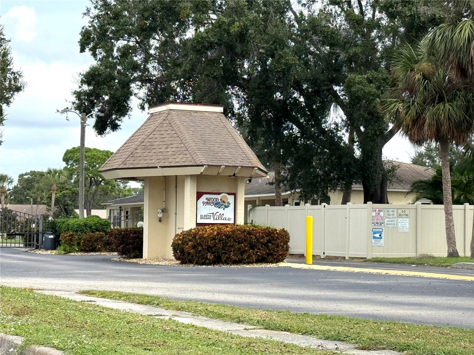 DESOTO SQUARE VILLAS PH I - Residential