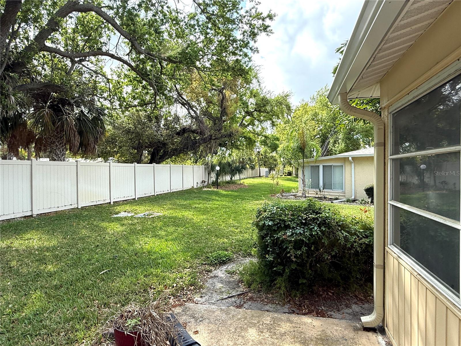 DESOTO SQUARE VILLAS PH I - Residential