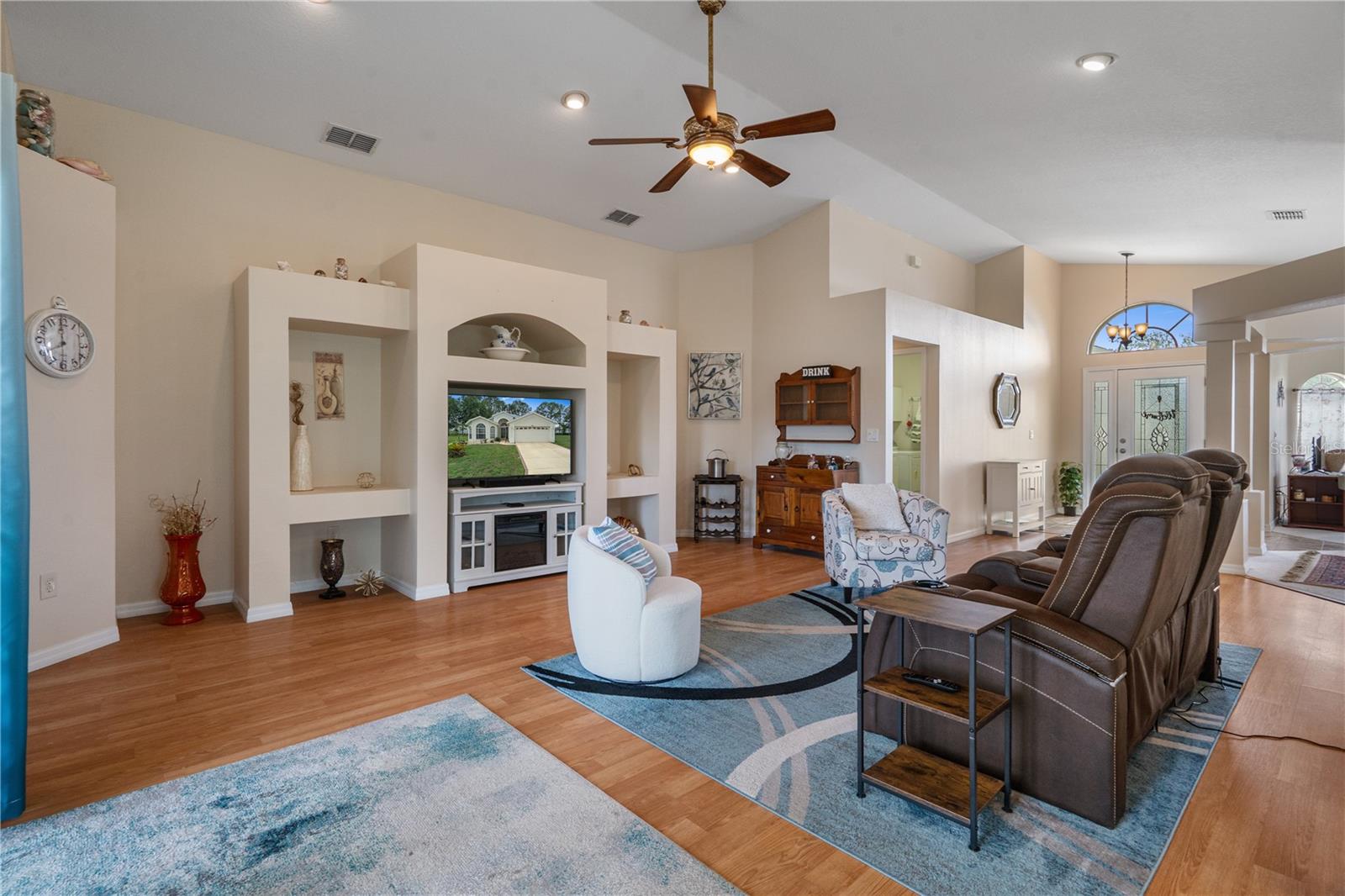 WELLINGTON AT SEVEN HILLS PH10 - Residential