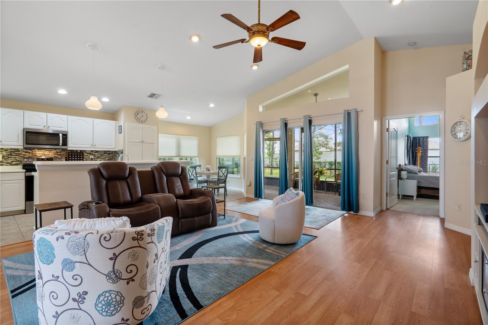 WELLINGTON AT SEVEN HILLS PH10 - Residential