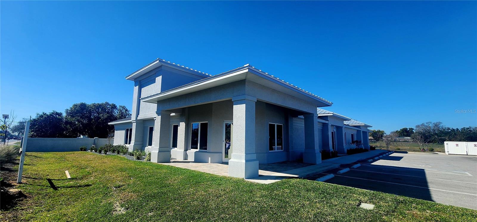 ACREAGE - Commercial Lease