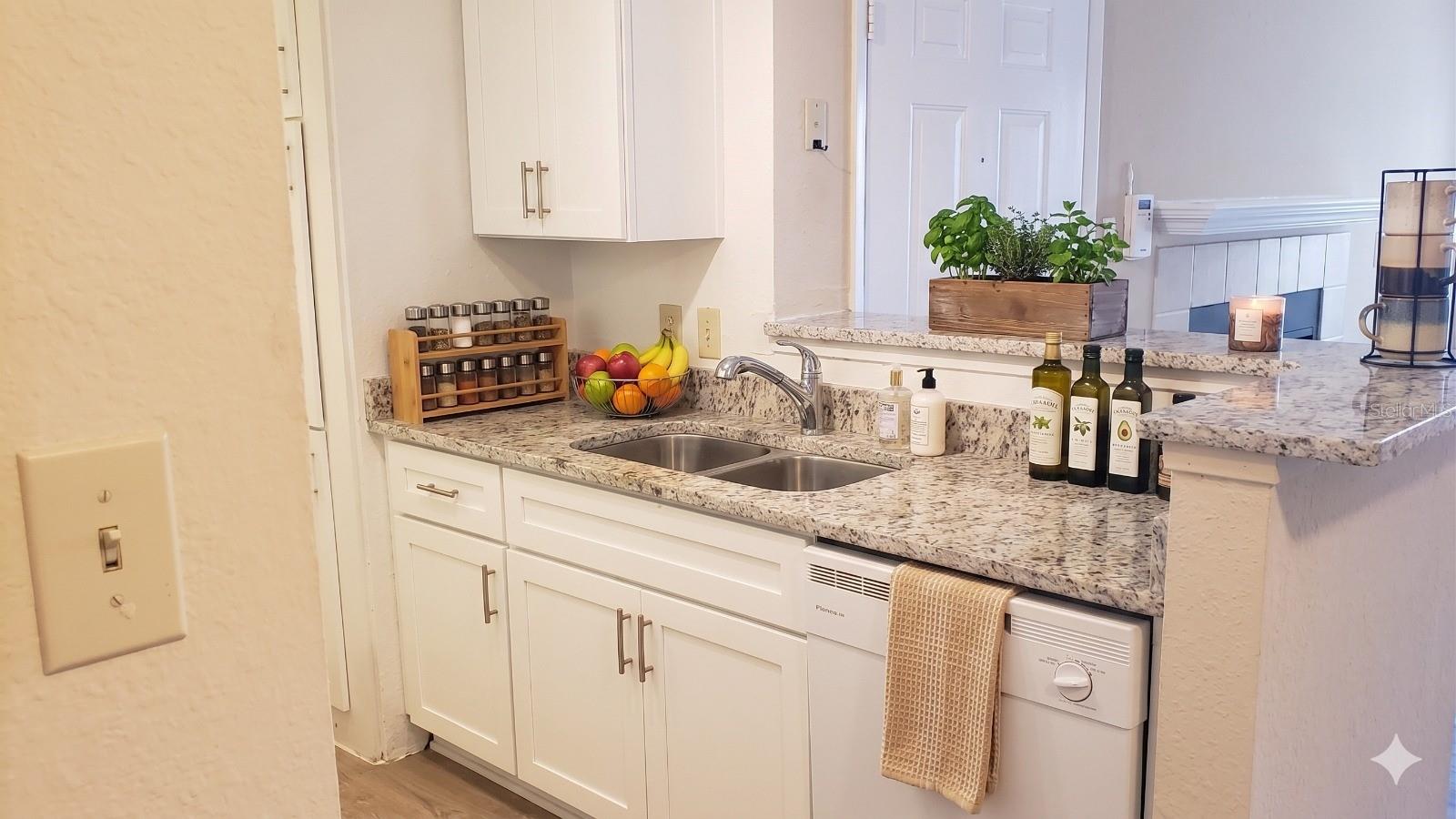 REGENCY GARDENS - Residential