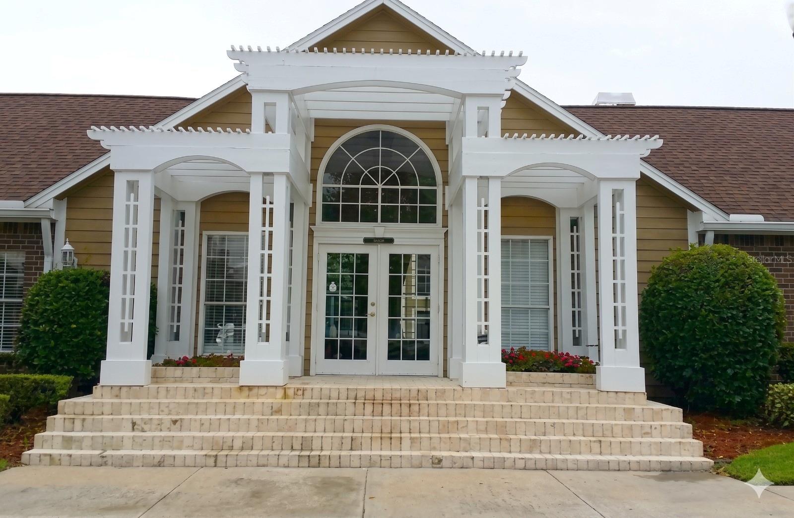 REGENCY GARDENS - Residential