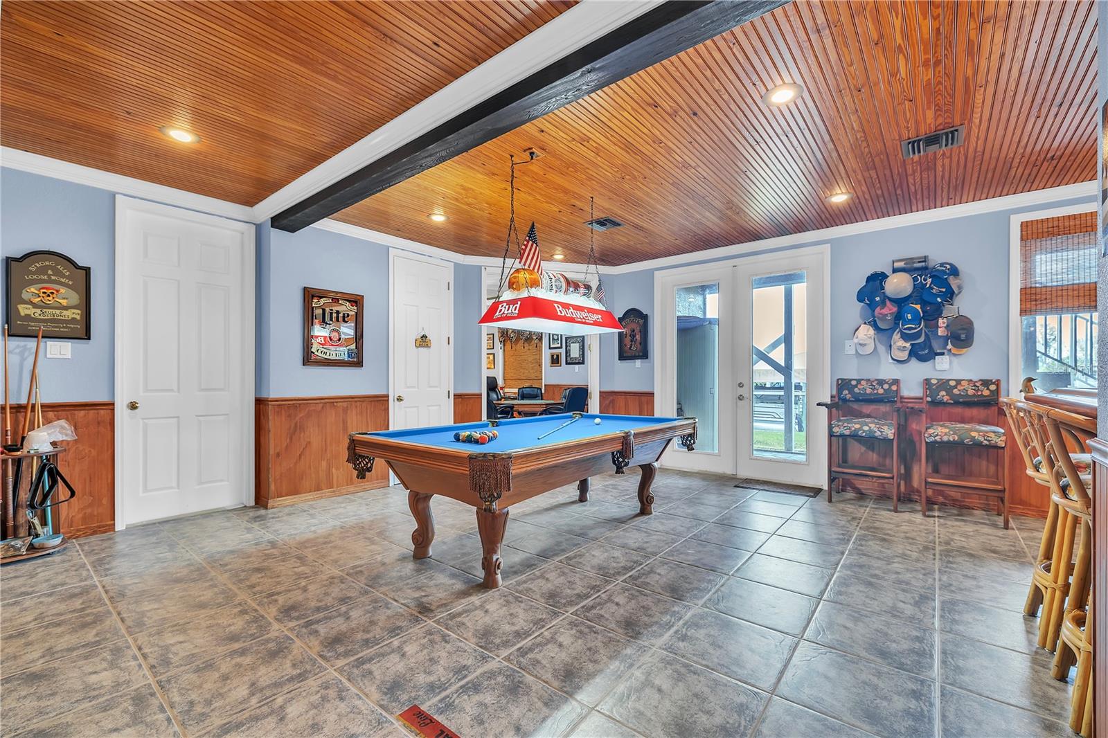 PIRATE HARBOR - Residential