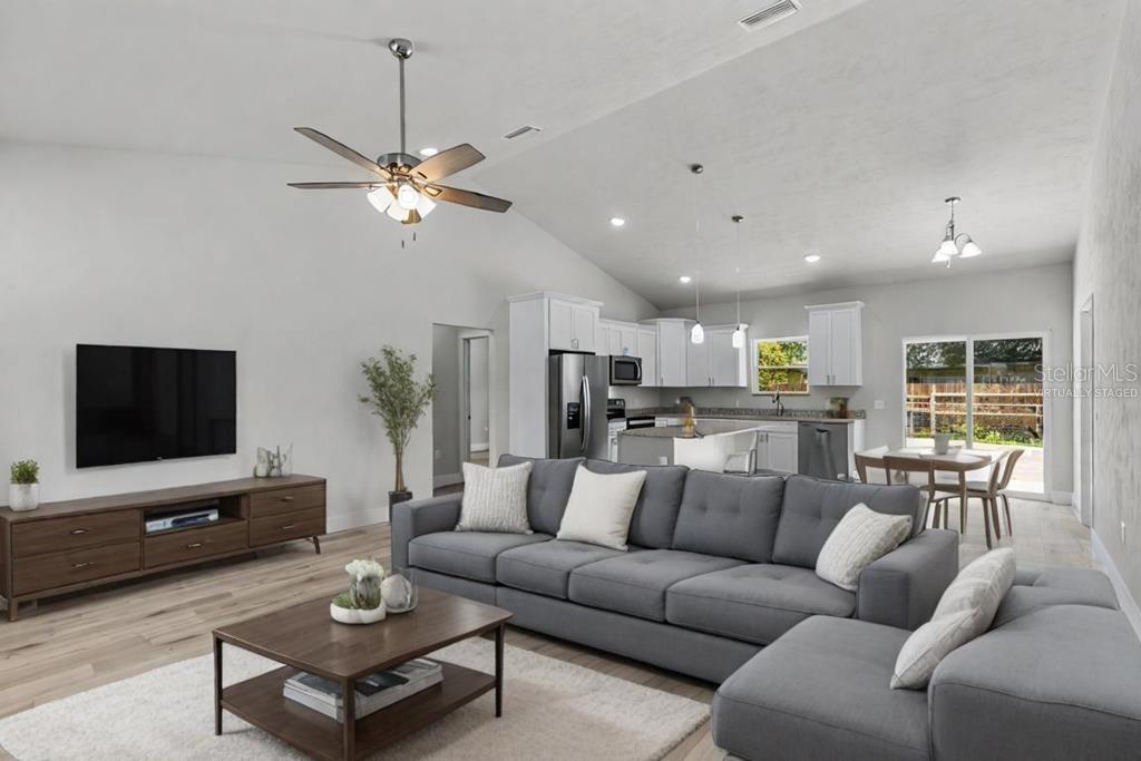 OAK WALK - Residential