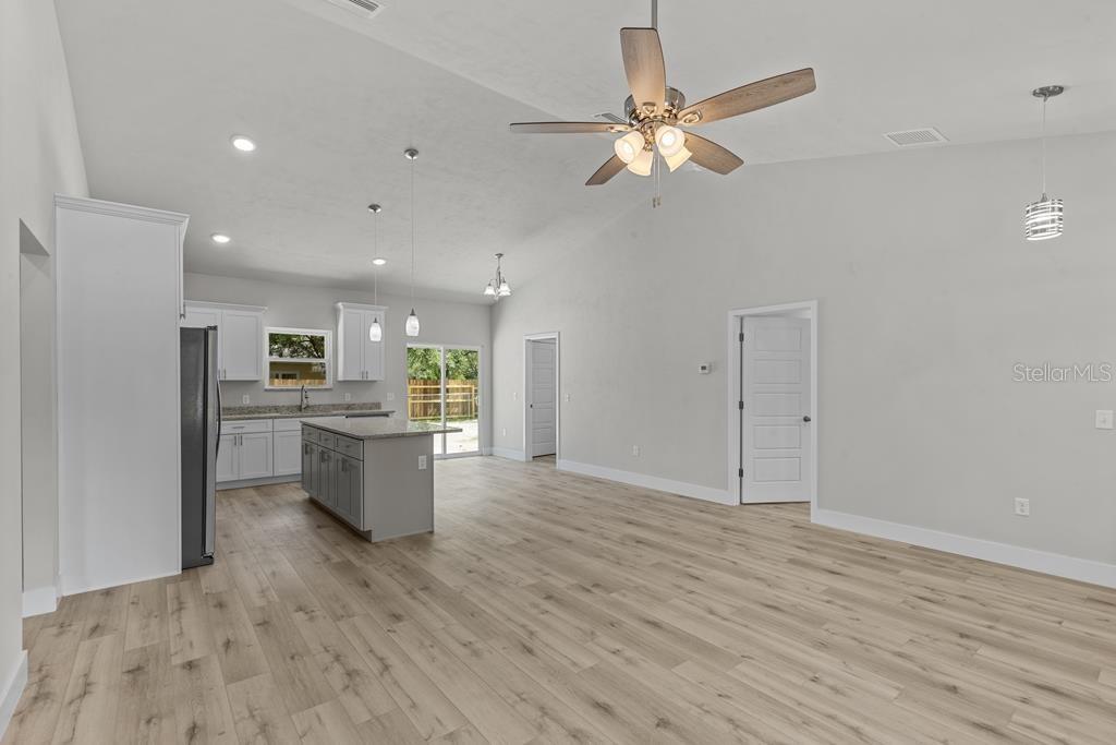 OAK WALK - Residential
