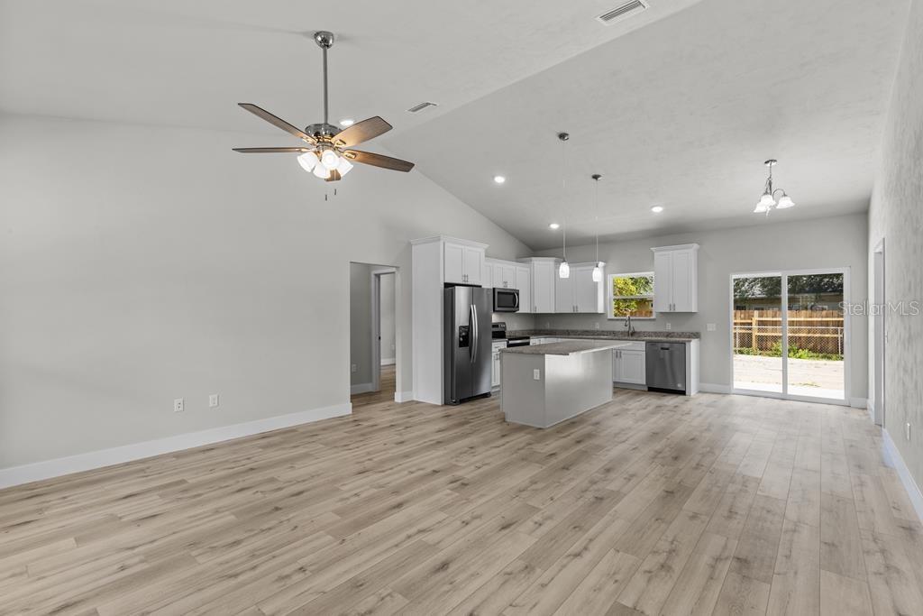 OAK WALK - Residential