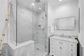 MERIDIAN AT THE OAKS PRESERVE - Residential Lease