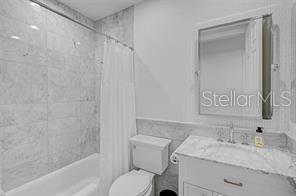 MERIDIAN AT THE OAKS PRESERVE - Residential Lease