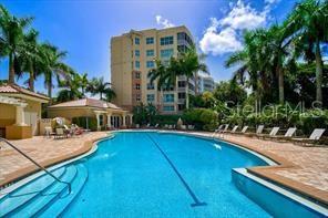 MERIDIAN AT THE OAKS PRESERVE - Residential Lease