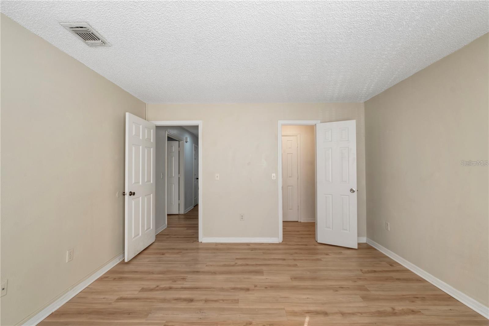 CYPRESS POINTE/LK ORLANDO - Residential