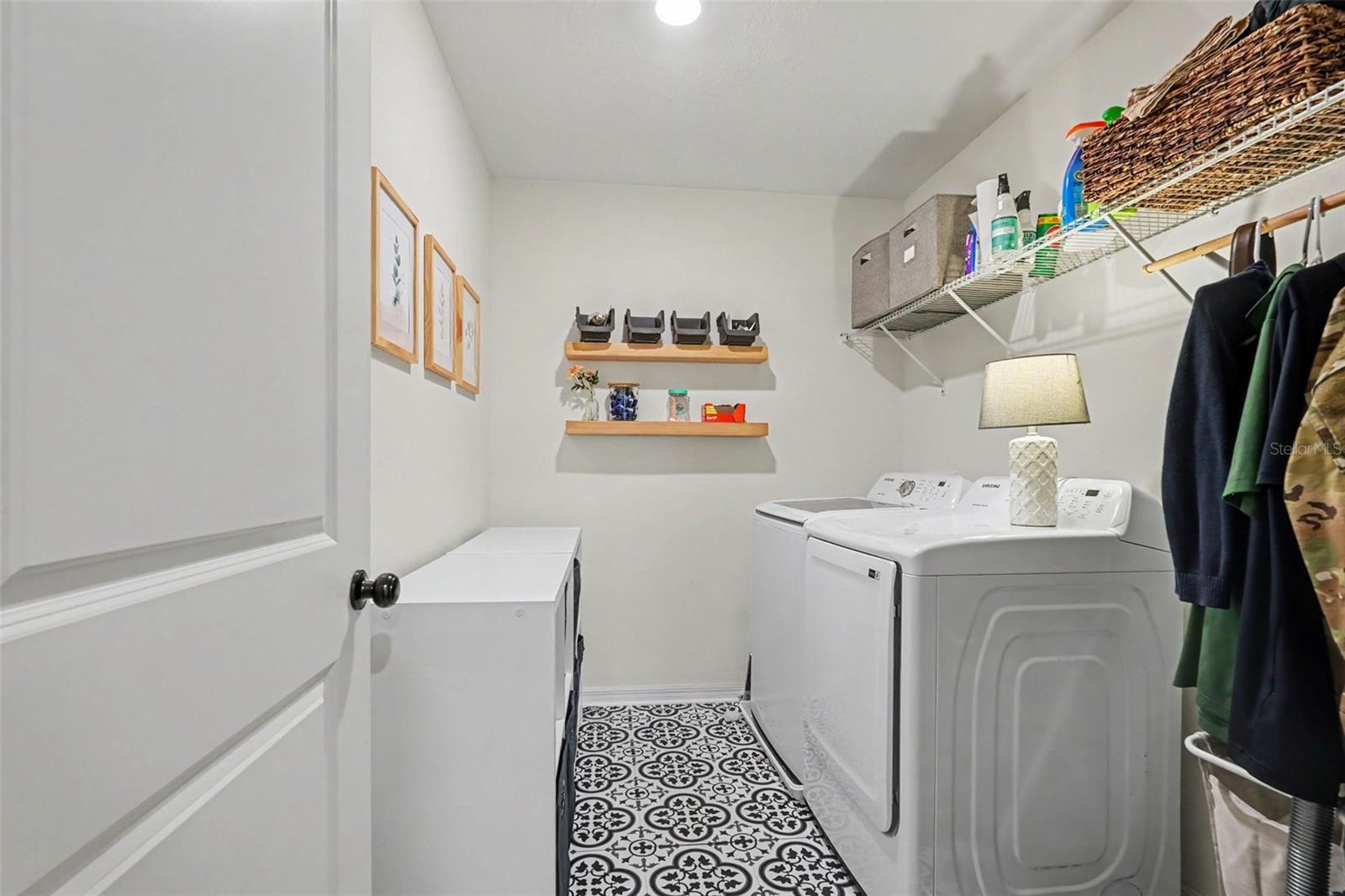 SANCTUARY RDG - Residential