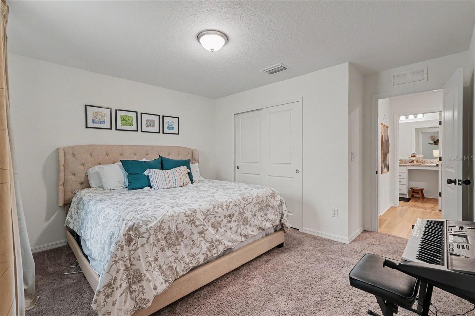 SANCTUARY RDG - Residential