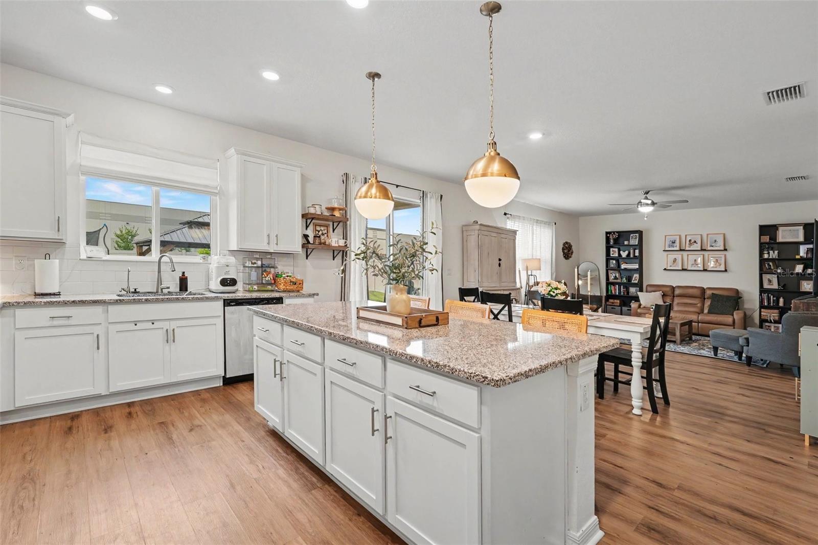 SANCTUARY RDG - Residential