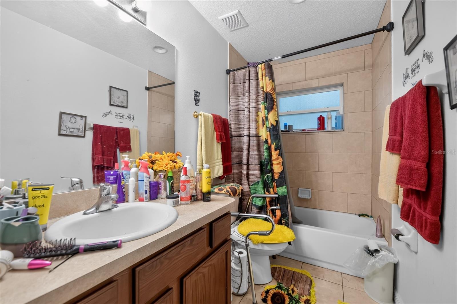 EUSTIS PINECREST - Residential