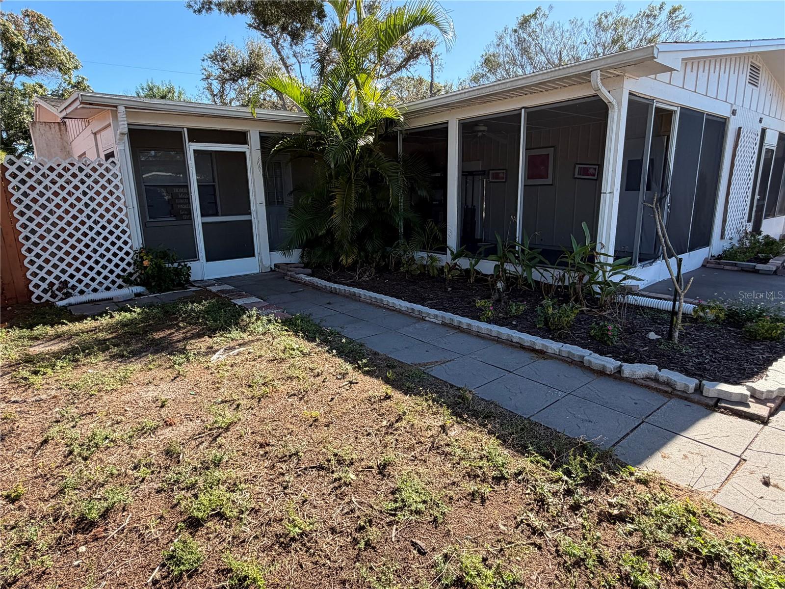 HOLIDAY HEIGHTS - Residential Income