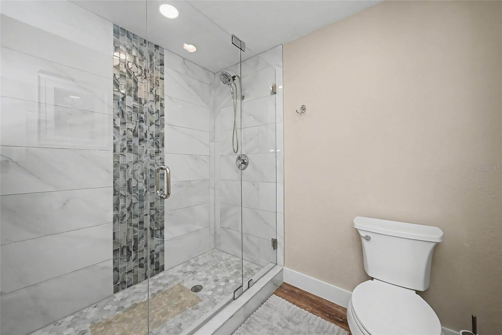 BAYVIEW HOMES I - Residential Lease