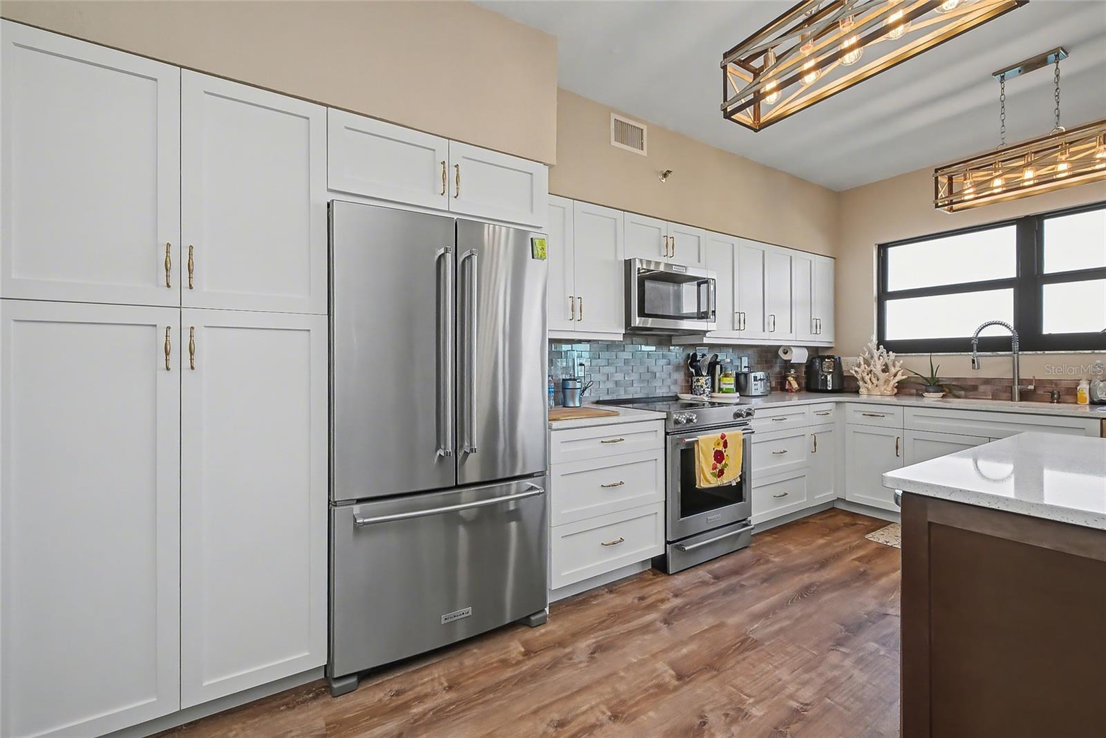 BAYVIEW HOMES I - Residential Lease