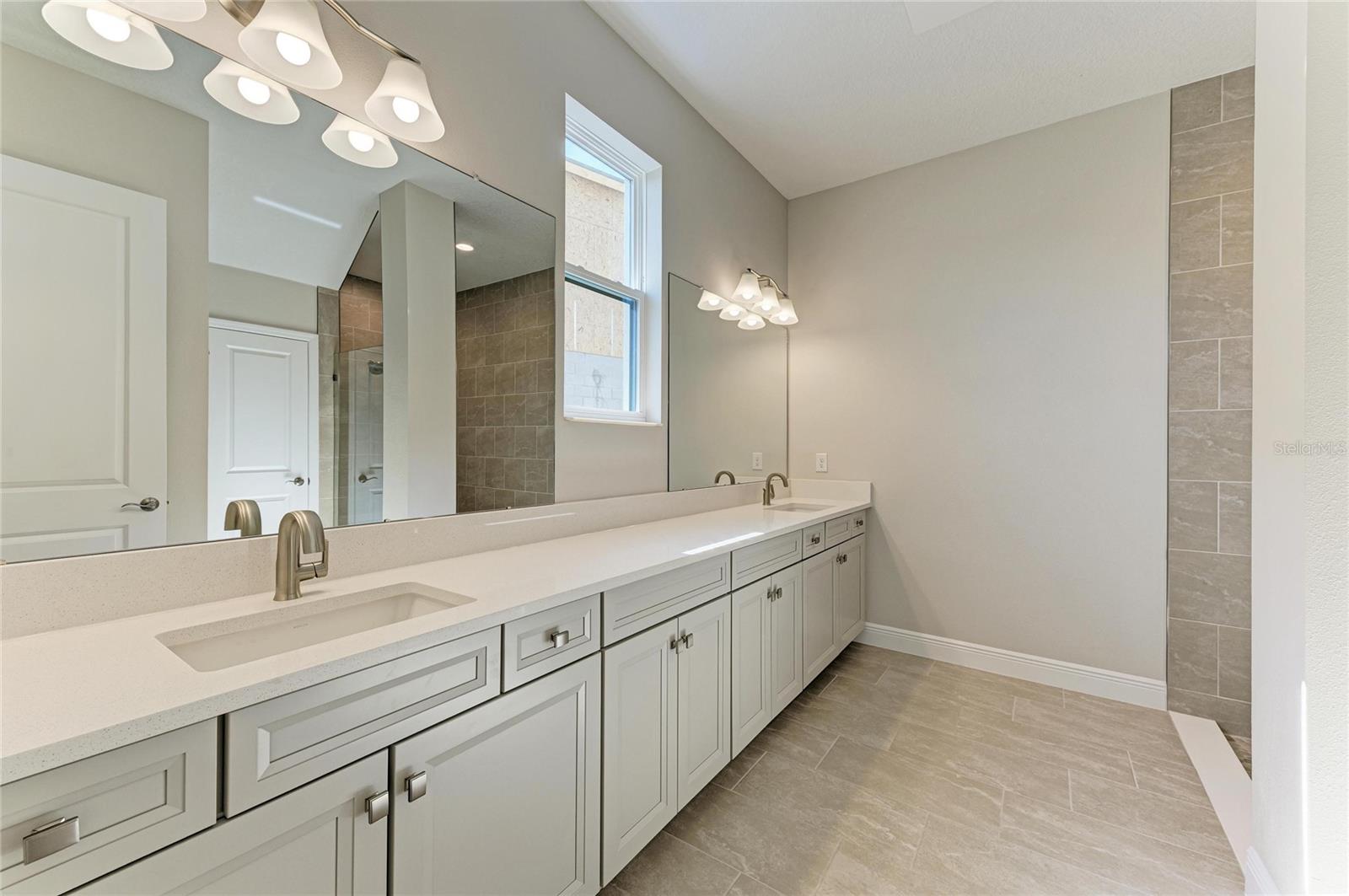 TWO RIVERS - Residential