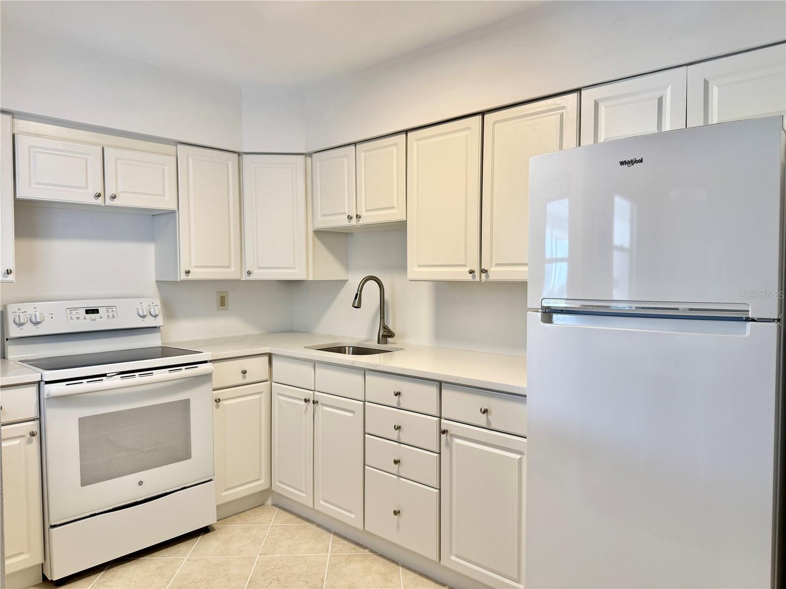 PARKWAY VILLAS - Residential