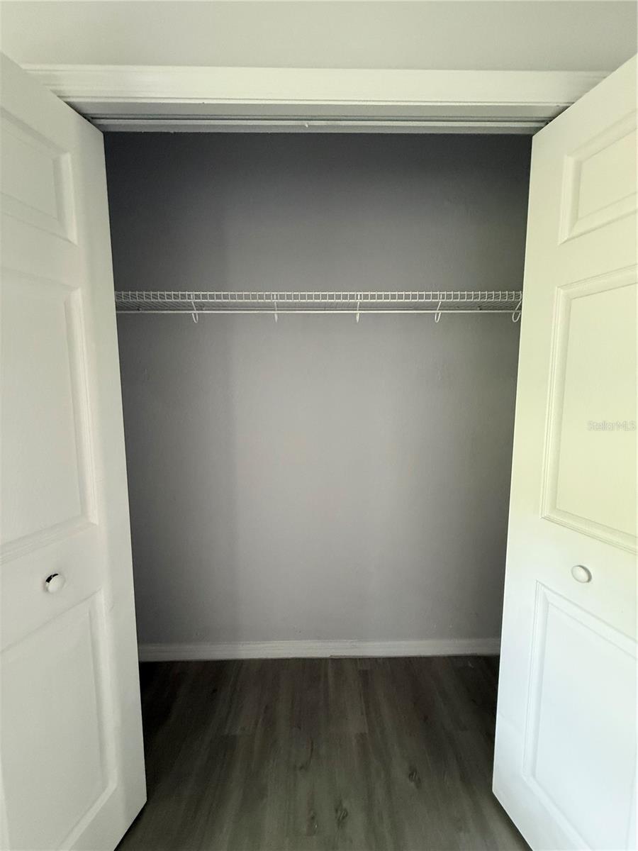 SILVER SPGS SHORES UN 21 - Residential Lease