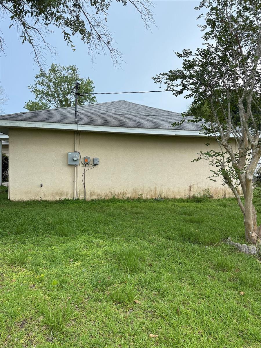 SILVER SPGS SHORES UN 21 - Residential Lease