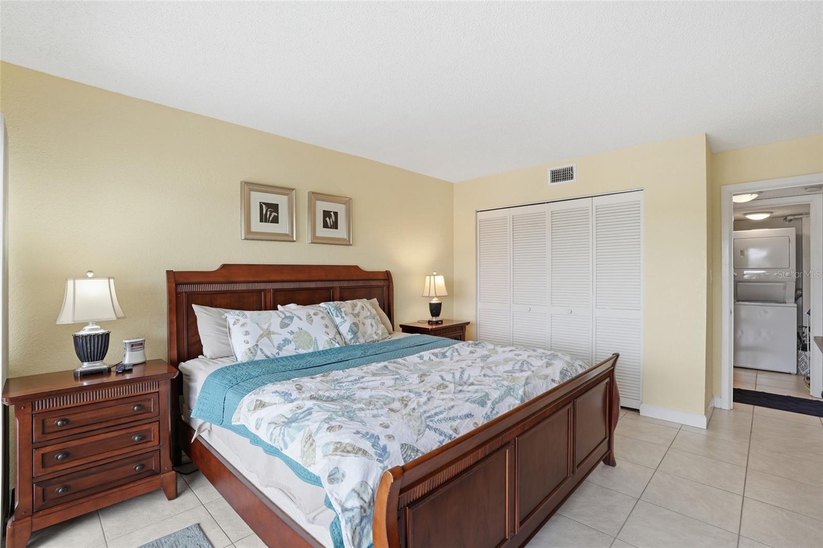 KEEL CLUB CONDO OR 1690 PG 2613 UNIT 127 - Residential
