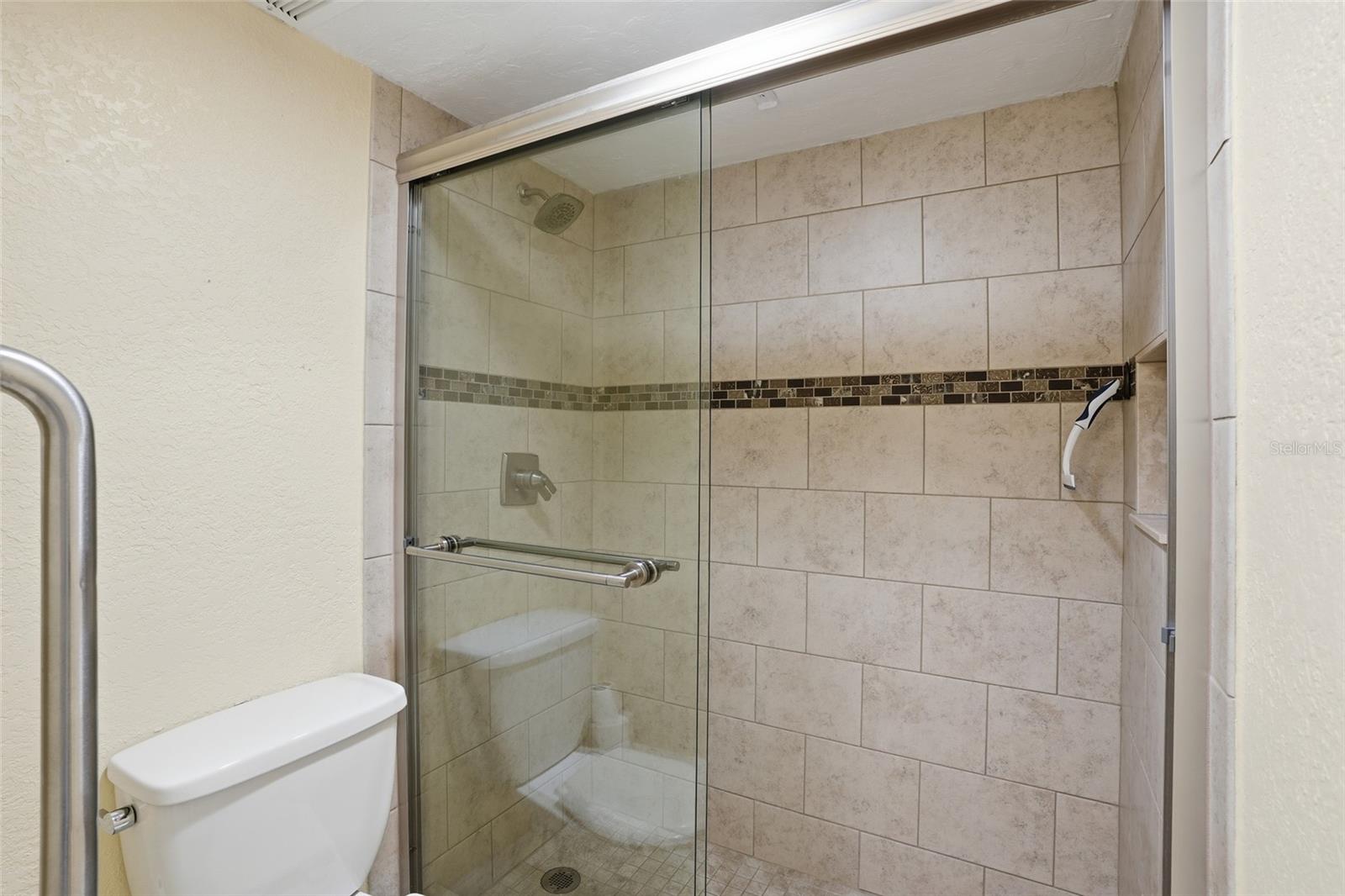 KEEL CLUB CONDO OR 1690 PG 2613 UNIT 127 - Residential