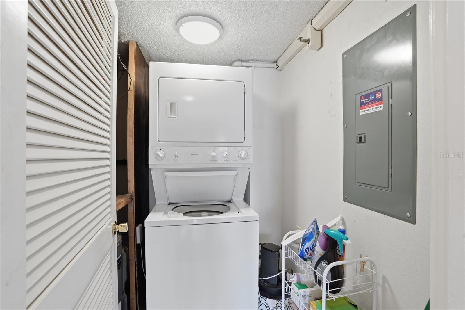 KEEL CLUB CONDO OR 1690 PG 2613 UNIT 127 - Residential
