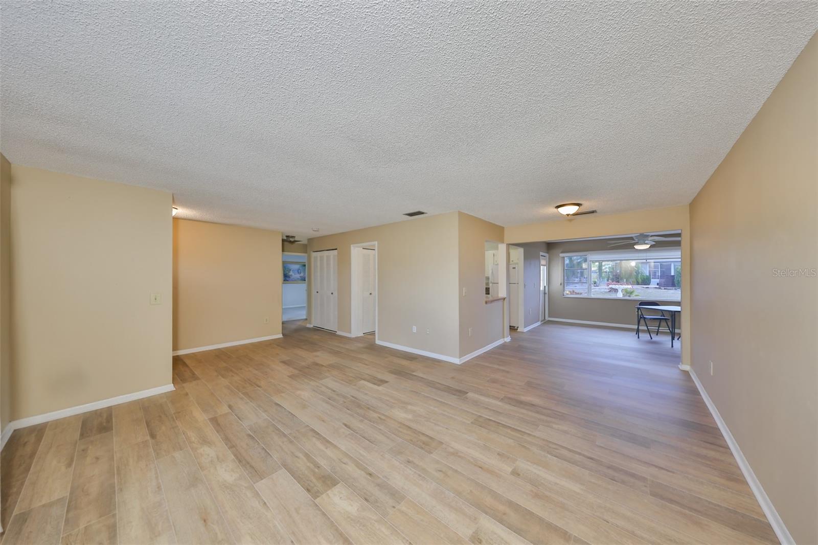 DEL WEBBS SUN CITY FLORIDA UN - Residential