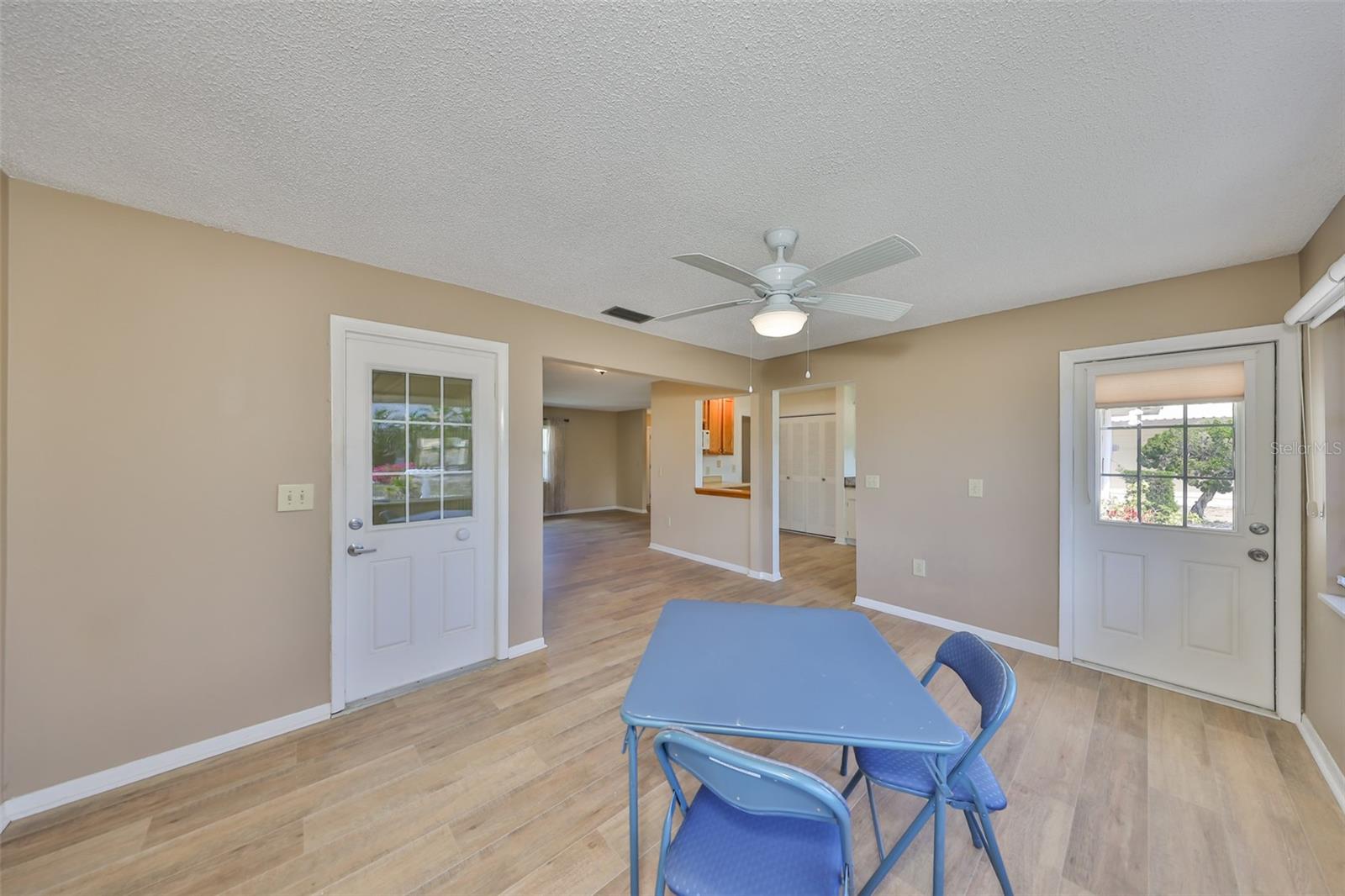 DEL WEBBS SUN CITY FLORIDA UN - Residential